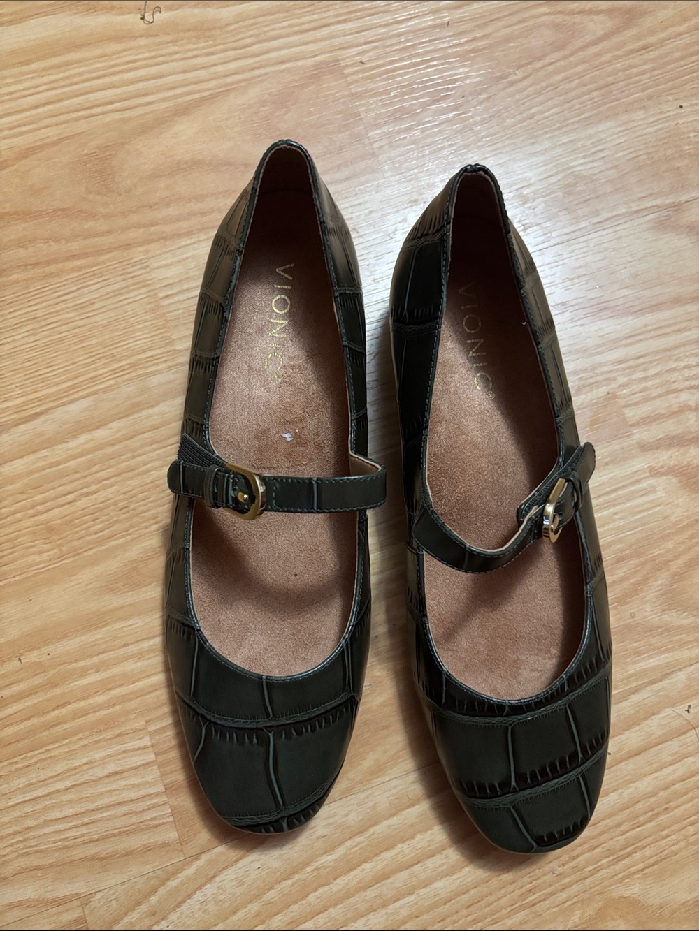 Vionic Dark Olive Croc-Embossed Mary Jane Flats with Buckle
